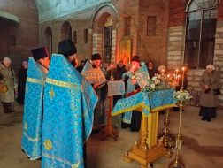 В строящемся храме иконы Божией Матери «Всех скорбящих Радость» Лобни отметили престольный праздник В строящемся храме иконы Божией Матери «Всех скорбящих Радость» Лобни отметили престольный праздник