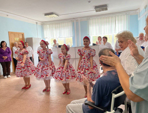В Лобненской больнице прошел концерт для пациентов  В Лобненской больнице прошел концерт для пациентов