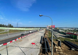 В Лобне укладывают основание на съездах развязки Дмитровского шоссе