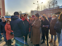Глава Лобни встретилась с жителями микрорайона Красная Поляна