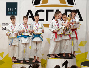Каратисты из Лобни завоевали 23 медали на межрегиональном турнире «Кубок Асгарда» Каратисты из Лобни завоевали 23 медали на межрегиональном турнире «Кубок Асгарда»