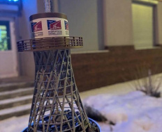 В Лобне появилась уникальная кормушка для птиц