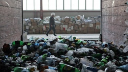 На территории Московской области принят новый экологический стандарт, согласно которому весь мусор будет идти на комплексы по переработке отходов