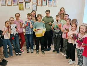 В Лобне прошел мастер-класс по лаковой миниатюре