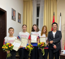 Глава Лобни поздравила волонтеров с праздником Глава Лобни поздравила волонтеров с праздником