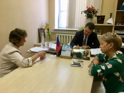 Первый зампред Мособлдумы Никита Чаплин провел личный прием жителей в Лобне 