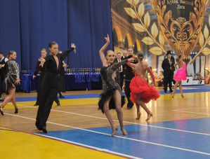 Во Дворце спорта «Лобня» прошли соревнования по танцевальному спорту Во Дворце спорта «Лобня» прошли соревнования по танцевальному спорту