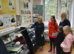 В библиотеке Лобни открылся мини-музей В библиотеке Лобни открылся мини-музей