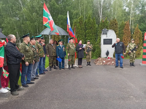 День пограничника в Лобне отметили торжественно и душевно