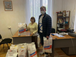 Местное отделение партии «Единая Россия» оказало помощь городскому отделению «Всероссийского общества инвалидов»