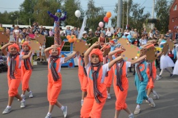 Сердце праздника - праздничное шествие состоялось сегодня в Лобне 