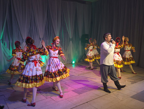 В лобненском Доме культуры Луговая прошел концерт Алексея Лопасова 