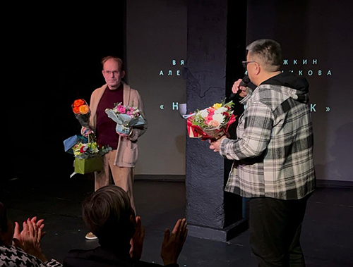 Театр «Камерная сцена» в Лобне открыл экспериментальный проект «Премьера!» моноспектаклем «Настройщик»