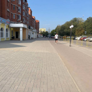На центральной улице Лобни обустроили новый тротуар