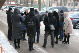 Депутаты помогают лобненцам навести порядок в домах