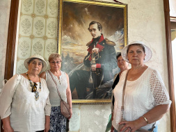 Лобненские пенсионеры посетили усадьбу Лермонтова