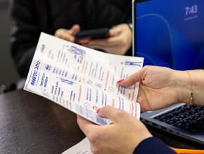 В Лобне продолжает работу Пункт помощи избирателям В Лобне продолжает работу Пункт помощи избирателям