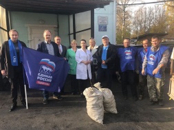 В Лобне депутаты «Единой России» оказали помощь детскому дому