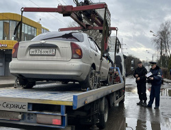 В Лобне продолжают бороться с нелегальными такси
