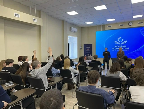 Актеры театр и кино встретились со студентами колледжа «Подмосковье» в Лобне