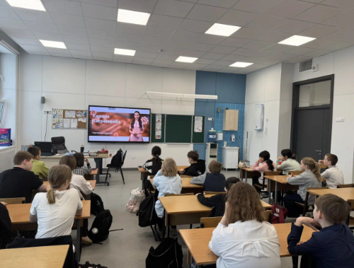 «Цифровой щит»: в лобненским школьникам рассказали об основах безопасности в интернет-сетях