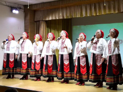 В Лобненском ДК прошел концерт для старшего поколения В Лобненском ДК прошел концерт для старшего поколения