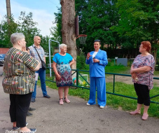 Глава Лобни провела обход улицы Текстильная 