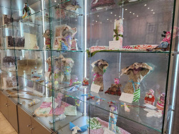 В Лобне открылась выставка «Мир куклы»