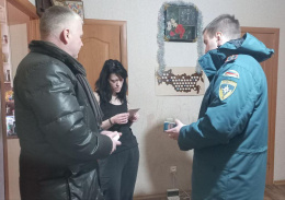 В домах многодетных семей Лобни установили пожарные извещатели 
