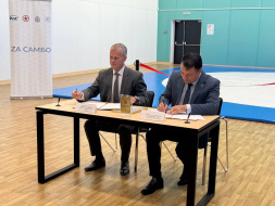 В Лобне подписали соглашение между Федерацией самбо и городским округом В Лобне подписали соглашение между Федерацией самбо и городским округом