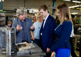 Игорь Демешко посетил флагманское предприятие России по производству сборных моделей Игорь Демешко посетил флагманское предприятие России по производству сборных моделей