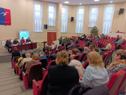  В Лобне состоялась встреча главы города с жителями 