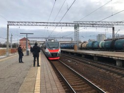 Жителям Лобни напомнили о правилах безопасности на железной дороге Жителям Лобни напомнили о правилах безопасности на железной дороге