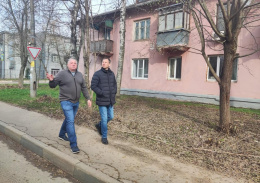 Первый заместитель главы Лобни проверил содержание микрорайона Южный