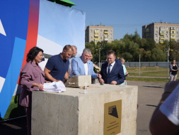 В Лобне заложили первый камень в строительство бассейна В Лобне заложили первый камень в строительство бассейна