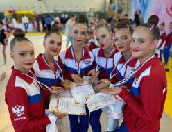 Лобненские спортсменки завоевали золотые медали на турнире «Очарование осени» Лобненские спортсменки завоевали золотые медали на турнире «Очарование осени»