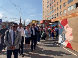 На пешеходной зоне  состоялось открытие выставки ко Дню города Лобня