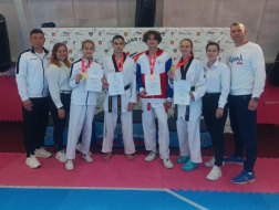 Тхэквондисты из Лобни привезли домой награды Тхэквондисты из Лобни привезли домой награды