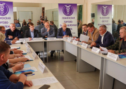 Глава Лобни встретился с представителями торговой промышленной палаты Глава Лобни встретился с представителями торговой промышленной палаты