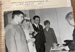 Дар супругов-юбиляров музею органов ЗАГС Московской области