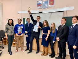 В десятой школе прошел финал Всероссийской интеллектуальной игры “Р. И. С. К”