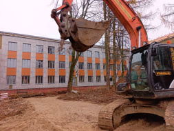 В Лобне проверили ход ремонта школы №5 В Лобне проверили ход ремонта школы №5