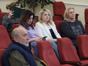 Избирать по пяти четырехмандатным округам