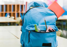 Школьники из малообеспеченных семей Лобни получат подарки к 1 сентября