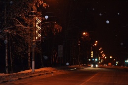 К Новому году украшены главные улицы города