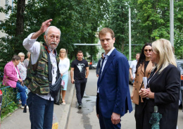 В Лобне проверяют состояние дворов и подъездов 