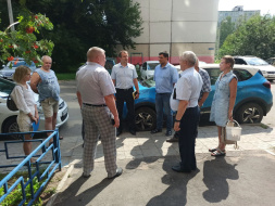 Во дворах Лобни прошли собрания жителей