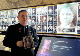 Почетный гражданин Лобни почтил память своего отца Почетный гражданин Лобни почтил память своего отца