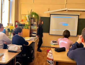 В Лобне полицейские проводят профилактические беседы в школах города  