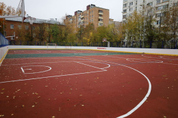 В Лобне открыли многофункциональную спортивную площадку 